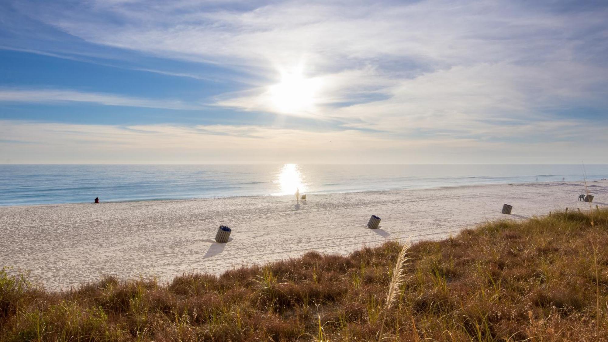 Tidewater Escape: 1Br/2Ba Beachfront Condo, Sleeps 6, Gulf Views & Comfort! بنما سيتي بيتش المظهر الخارجي الصورة